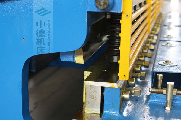 ZDS-432選用上海優質刀片，使用壽命更長.jpg
